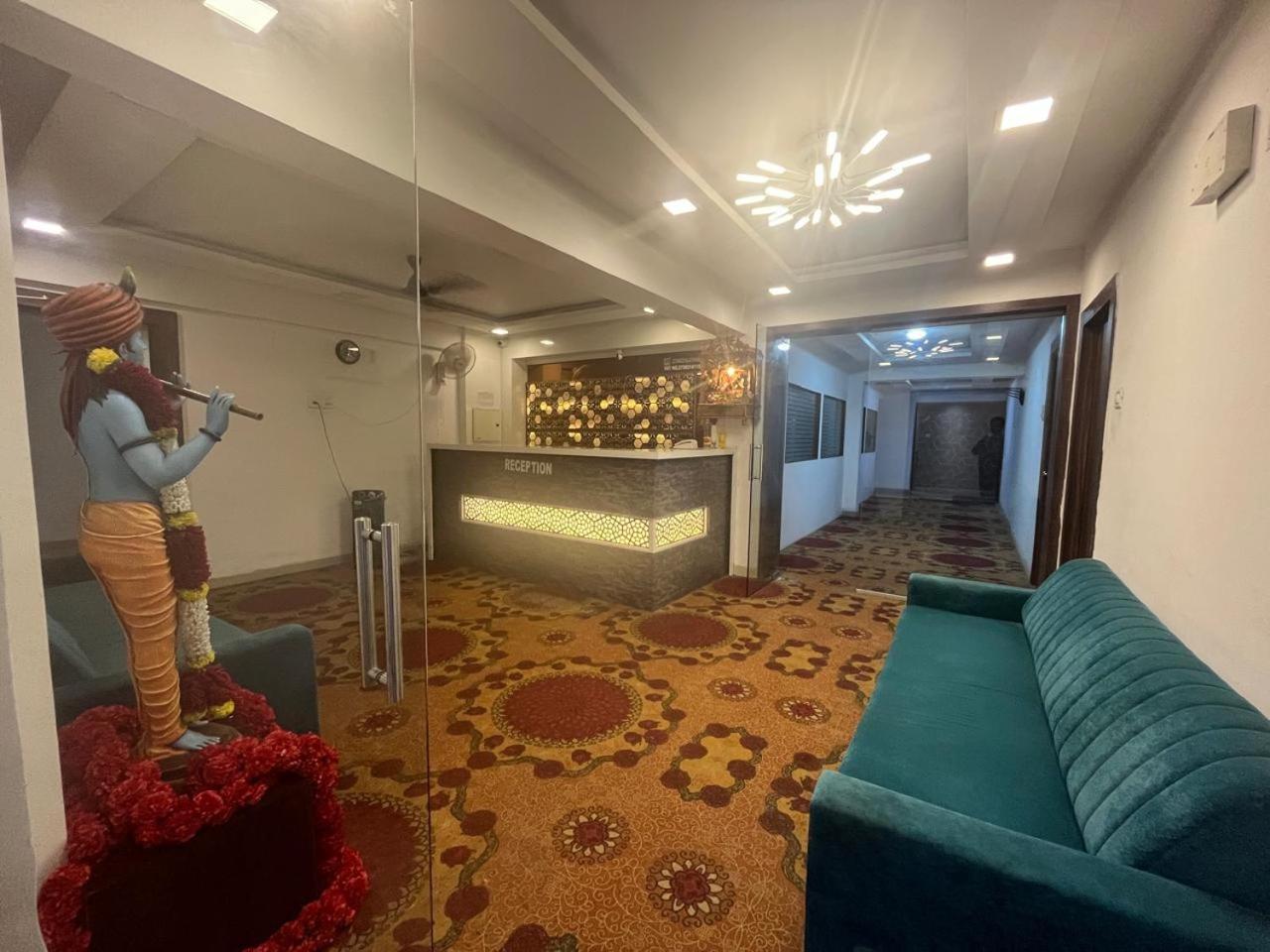 Arsh Executive Inn Dive エクステリア 写真